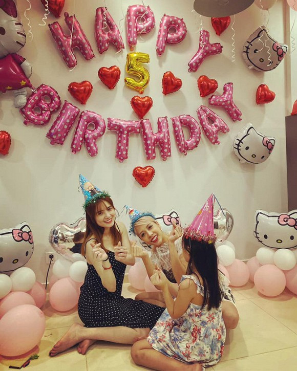 Tiệc mừng sinh nhật 5 tuổi cho con gái Ruby ấm cúng trong căn hộ của em gái Lê Công Vinh.