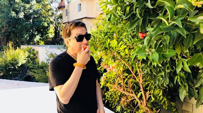 Trường Vũ trồng đủ các loại cây ăn quả từ Nam ra Bắc như mãng cầu, lê, nhãn, quất, táo, sung, lựu, ổi, sa pô chê, đu đủ, me, gấc, chanh…