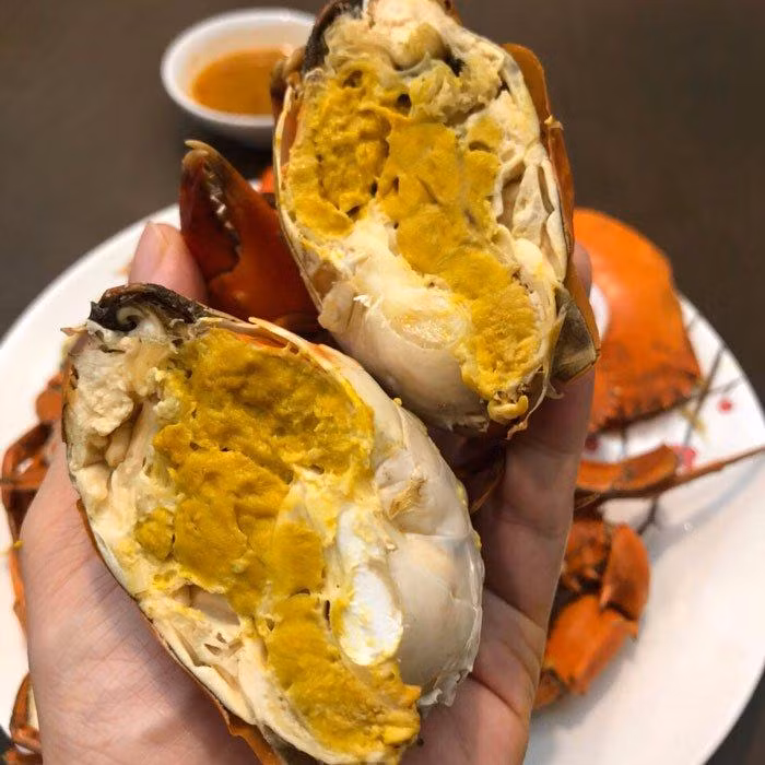 So với cua thịt, độ chắc thịt của con cua cốm luôn là 100%, không có rủi ro cua bị ốp (ít thịt). Ảnh: Dân Việt.