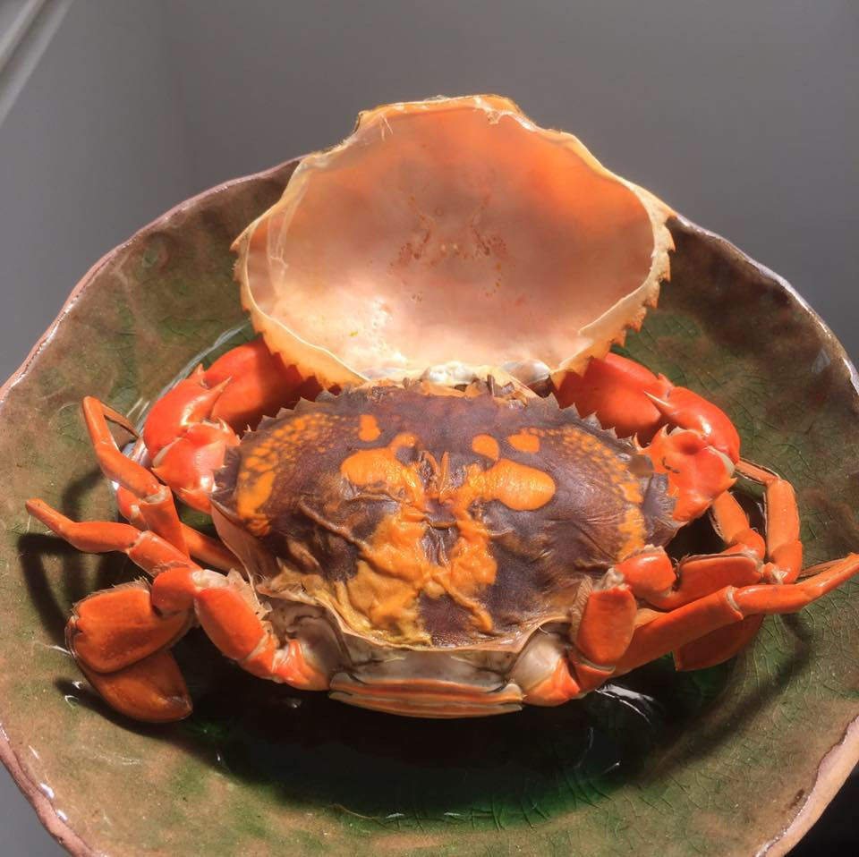 Vào đợt khan hàng, cua cốm có giá lên tới gần 1 triệu đồng mà không có để bán. Ảnh: Dân Việt.