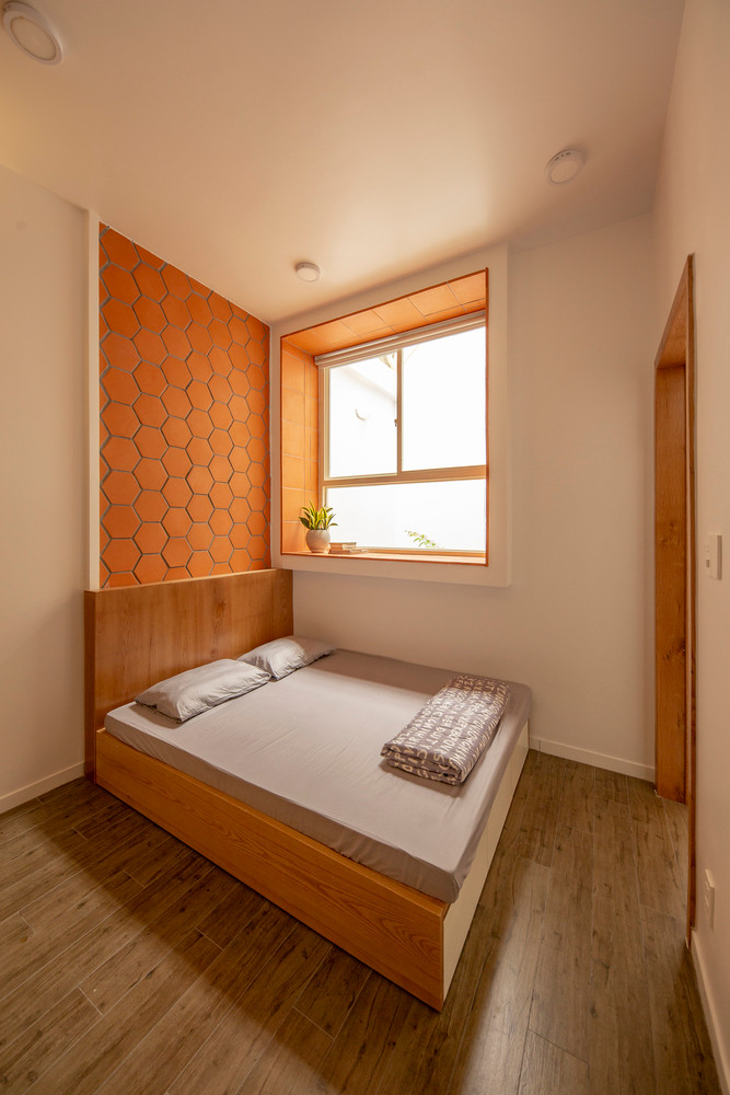 Phòng ngủ đơn giản nhưng ấn tượng. Nguồn ảnh: Thiết Vũ Video: Kiến trúc hiện đại cho ngôi nhà liền kề. Nguồn: VTC1