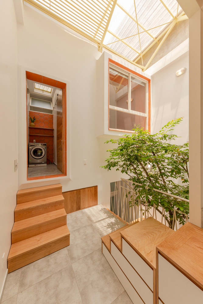 Thiết kế nhà đơn giản nhưng đã giải quyết thành công vấn đề về khí hậu.