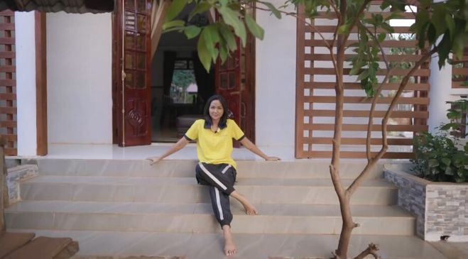 Nhà sàn là nơi gia đình thường sinh hoạt tập thể còn ngôi nhà hiện đại là nơi gia đình Hoa hậu Hoàn vũ Việt Nam 2017 thư giãn, nghỉ ngơi sau một ngày làm việc mệt mỏi.