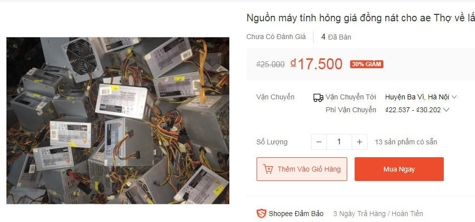 Các mặt hàng ve chai, đồng nát được rao bán theo combo với giá dao động từ 15.000 – 20.000 đồng tùy mặt hàng. Nguồn ảnh chụp màn hình. Video: Tràn ngập “hàng nóng”, thuốc kích dục ở chợ Đông Hà. Nguồn: VTC1