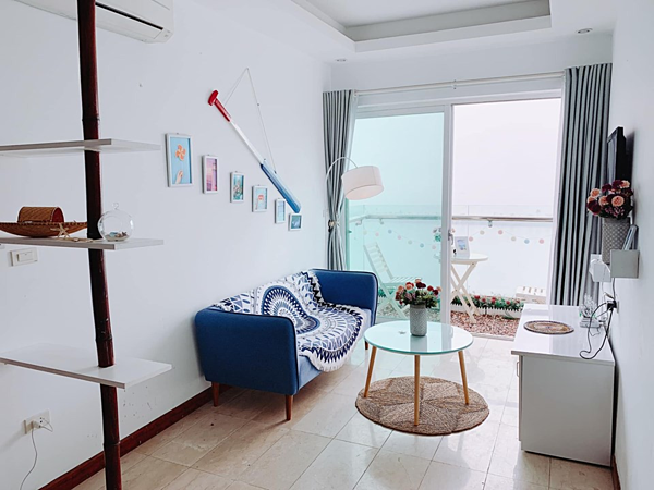 Ngọc Hân cho biết cô lấy cảm hứng từ biển để trang trí cho căn hộ. Ảnh: FBNV.