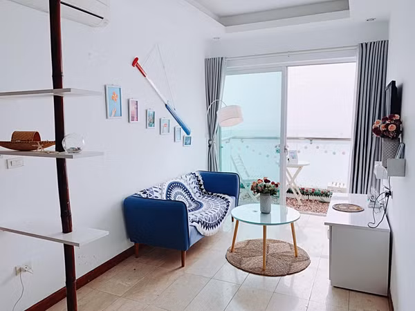 Ngọc Hân cho biết cô lấy cảm hứng từ biển để trang trí cho căn hộ. Ảnh: FBNV.