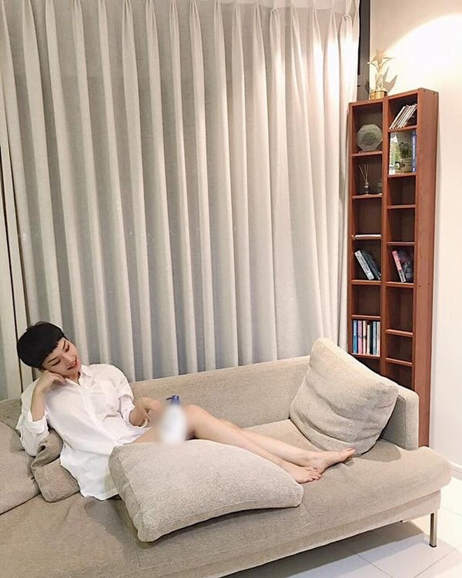 Hiện tại, ca sĩ Miu Lê sống một mình trong căn hộ cao cấp ở Sài Gòn. Trước đây, Miu Lê sống với mẹ nhưng khi tự kiếm được tiền, cô đã ra ở riêng.