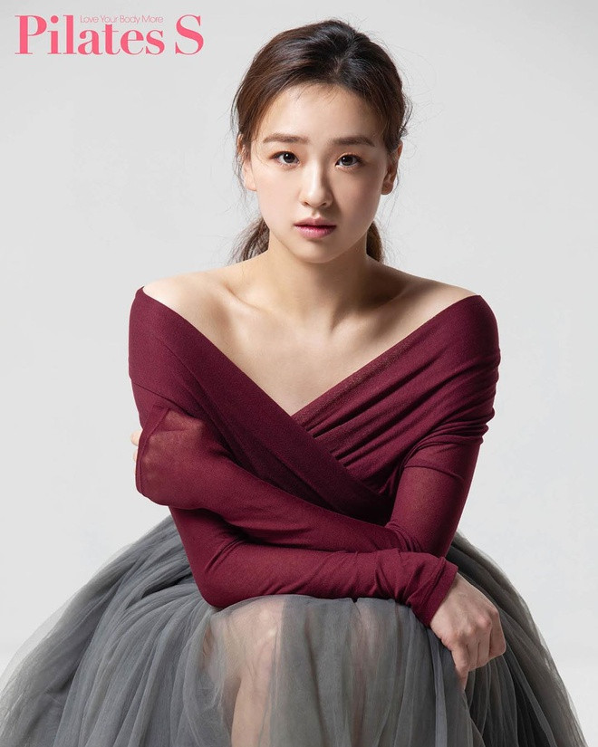 3 năm sau khi giải nghệ, Yeon Jae có nhiều thời gian dành cho các hoạt động nghệ thuật như diễn xuất, nhảy múa. Cô cũng là gương mặt đắt show chụp ảnh tạp chí và người mẫu, đại diện cho các nhãn hàng thời trang.