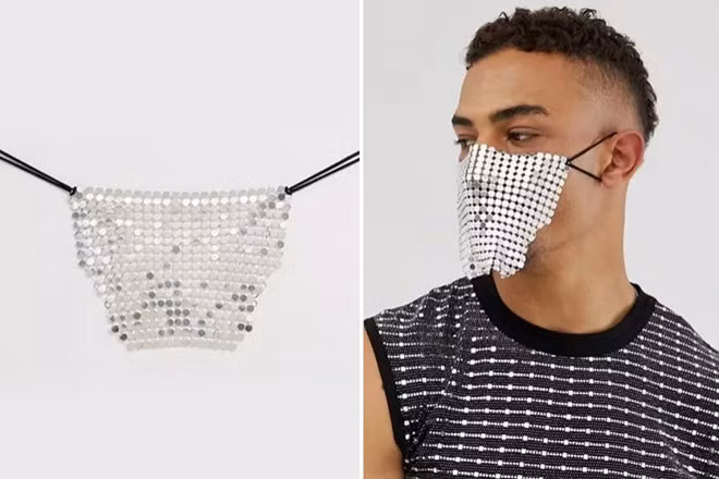 Thương hiệu thời trang bình dân ASOS (Anh) tung ra mẫu khẩu trang đính kết lấp lánh dành cho cả nam và nữ với mức giá 19 USD (440.000 đồng). Ảnh: ASOS.