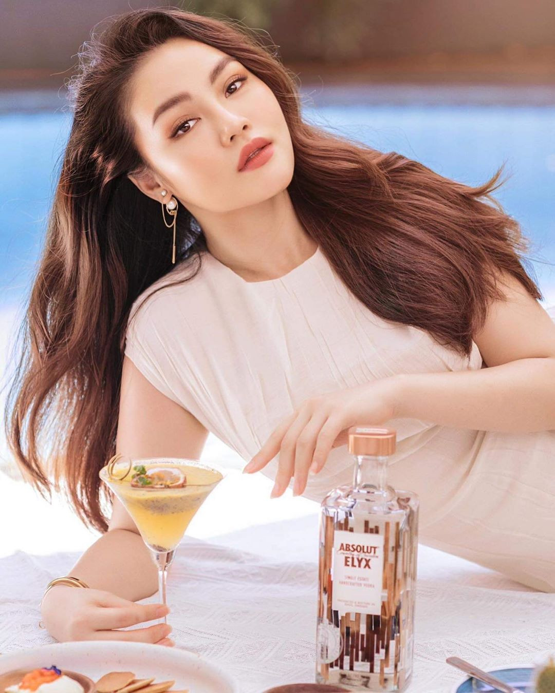 Thông qua Instagram cá nhân, có thể thấy Trần Viên Ngọc Trân không chỉ là một tín đồ thời trang đơn giản mà cô còn táo bạo kết hợp sản phẩm mang phong cách cá nhân.