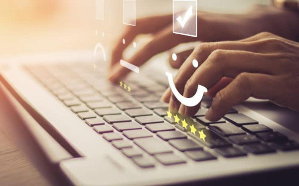 Tuy nhiên, để có thể làm giàu được từ nghề bán đồ cũ bạn phải là người thực sự nhanh nhạy, có hiểu biết về loại sản phẩm mình định kinh doanh, biết sửa chữa một chút thì càng tốt. Nguồn ảnh: Internet.