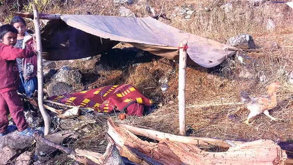 Bi duoi khoi nha va cac hu tuc phu nu phai chiu khi den ky kinh nguyet