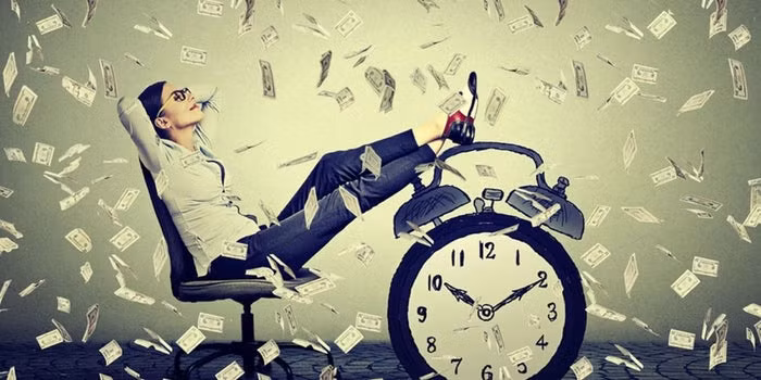 Trong cuốn sách “dạy con làm giàu” của tác giả Robert Kiyosaki có viết: "Thay vì dùng tiền mua các tiêu sản (những thứ làm mất đi tiền bạn của bạn, không đem lại lợi nhuận) nên mua các tài sản (thứ có thể sinh lời).