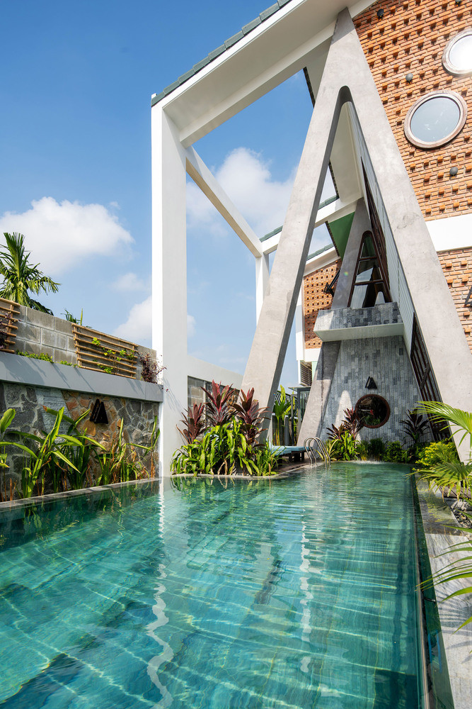 Ngoài ra, căn biệt thự còn đảm bảo sự thoải mái và phù hợp với thói quen sinh hoạt của gia chủ.