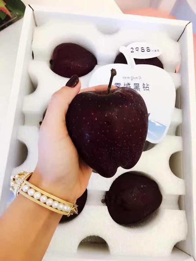 Một lý do nữa khiến táo đen đắt là chúng chưa thật sự phổ biến. Táo đen có tốc độ tăng trưởng rất chậm.