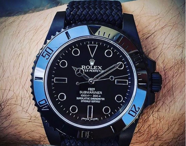 Đồng hồ Rolex thể hiện đẳng cấp của người chơi.