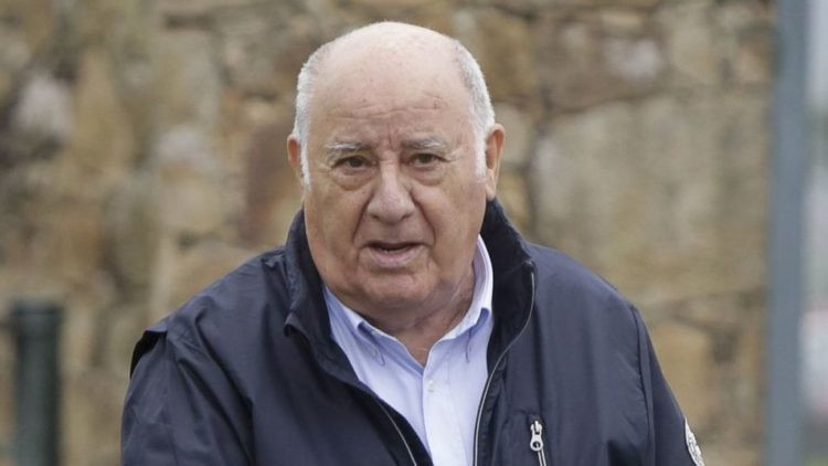 Ông chủ thương hiệu Zara Amancio Ortega đang sở hữu khối tài sản 55,1 tỷ USD. Ông cũng chính là người giàu nhất Tây Ban Nha và giàu nhất ngành bán lẻ quần áo toàn cầu. Ảnh: Getty.