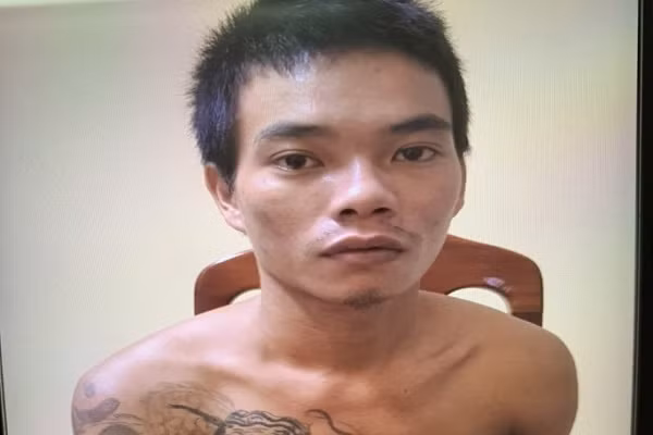 Quang Nam: Cha say ruou danh con trai 7 thang tuoi tu vong