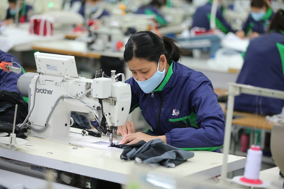 Một ưu điểm nữa của khẩu trang nano là góp phần bảo vệ môi trường vì có thể tái sử dụng nhiều lần, hạn chế rác thải.