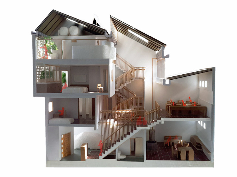 Mái nhà thiết kế theo dạng mái xối tích hợp với dầm nhà cỡ lớn để dễ dàng bố trí hệ thống ống thu nước.