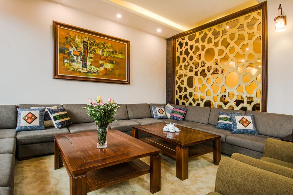 Sảnh chờ thiết kế đơn giản mà ấm cúng.