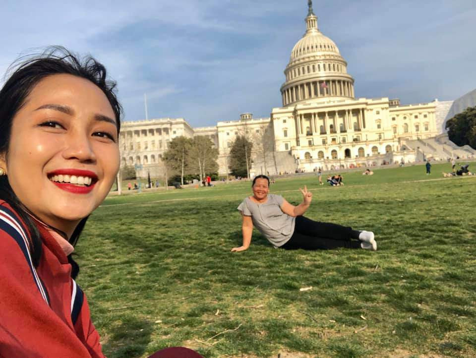 Đặc biệt, trong những chuyến du lịch của gia đình Ốc Thanh Vân luôn có sự góp mặt của vú em.