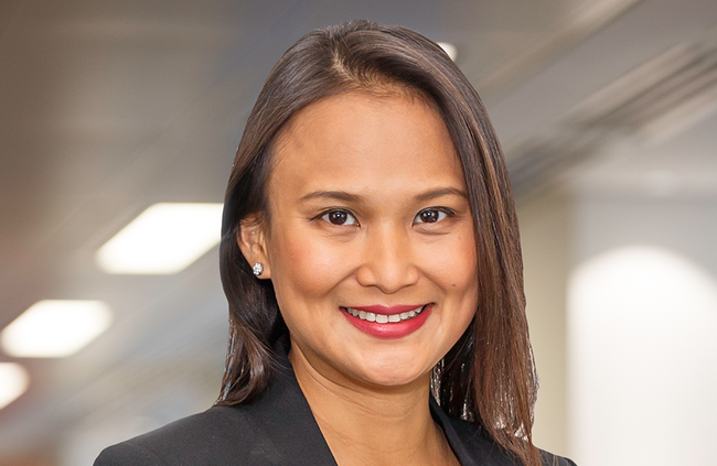 Hiện tại, Thiri Thant Mon làm việc cho Tập đoàn quốc tế CDC từ tháng 6/2018 với tư cách là Đại diện Quốc gia tại Myanmar, hỗ trợ thực hiện và quản lý danh mục đầu tư khi CDC tăng cường sự hiện diện tại quốc gia này. Ảnh: Helino.