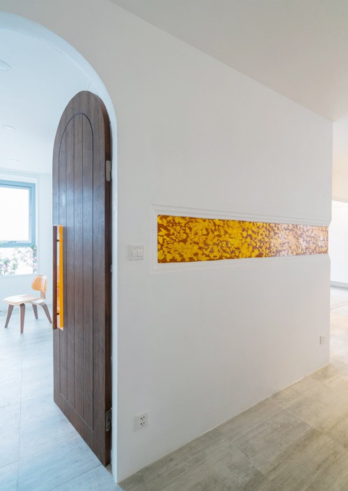 Căn nhà 95m2 của Ngọc Hân phong cách thiết kế tối giản nhưng có nét văn hóa truyền thống Việt Nam. Ảnh: Người lao động.