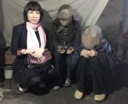 Bên cạnh những cuộc chơi “ầm ĩ”, cặp vợ chồng đại gia Dương Đườngcòn tham gia nhiều hoạt động tổ chức cầu siêu, giải hạn hoành tráng, quy mô với số tiền lên đến hàng tỷ đồng. Ảnh: Baodatviet.