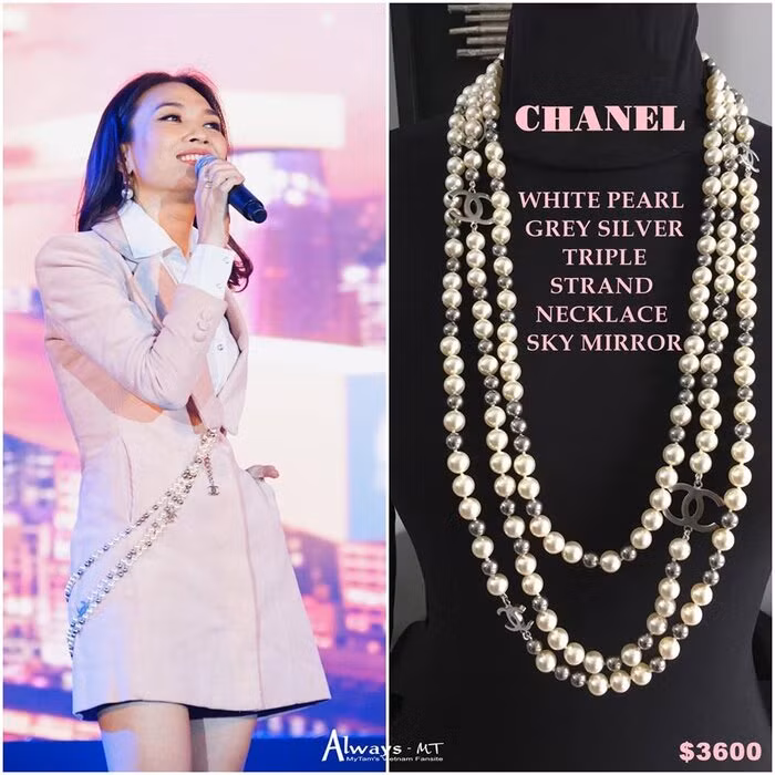 Vòng cổ ngọc trai Chanel khoảng 82 triệu đồng, nữ ca sĩ quấn bên ngoài áo. Ảnh: Always MT.