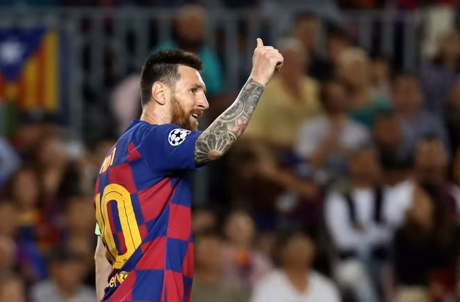 Giam 70% luong giup CLB giua dich COVID-19, Lionel Messi giau co nao?