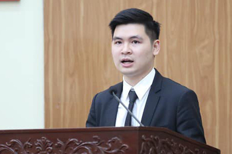 Trong khoảng thời gian từ 15/1 đến 3/2, ông Đỗ Vinh Quang, con trai chủ tịch Ngân hàng SHB Đỗ Quang Hiển đã mua thành công 35,9 triệu cổ phiếu SHB theo phương thức khớp lệnh trên sàn. Ảnh: Nhadautu.