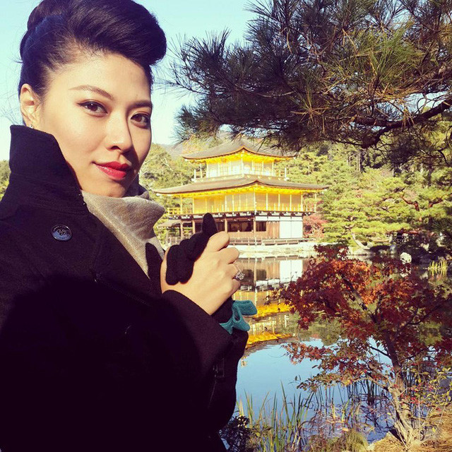 Ngọc Trinh cũng thường xuyên dành thời gian đi du lịch nước ngoài.