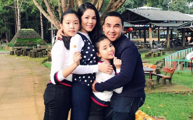 Tuy nhiên, để có được ngày hôm nay, Quyền Linh đã phải trải qua không ít những gian khổ. Nỗi ám ảnh về cái nghèo khó, cơ cực đã giúp Quyền Linh có được tính cách dân dã, chân chất. Ảnh: Khám phá.