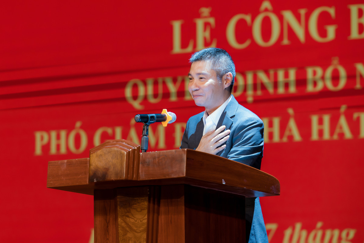 Căn nhà giản dị của NS Công Lý vừa nhận chức PGĐ Nhà hát Kịch HN Can nha gian di cua NS Cong Ly vua nhan chuc PGD Nha hat Kich HN