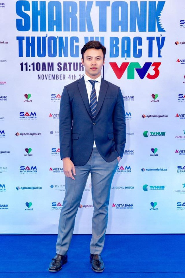 Nam doanh nhân trẻ tuổi từng tiết lộ làm việc 1 ngày 12 tiếng, 1 tháng đọc 2 quyển sách khiến nhiều người phải khâm phục.