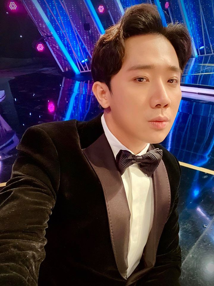 Mới đây, dư luận "dậy sóng" khi một tài khoản Facebook đăng tải bài viết đề cập đến chuyện MC Trấn Thành sử dụng chất kích thích với hội bạn thân gồm diễn viên Anh Đức và ca sĩ Hồ Quang Hiếu.