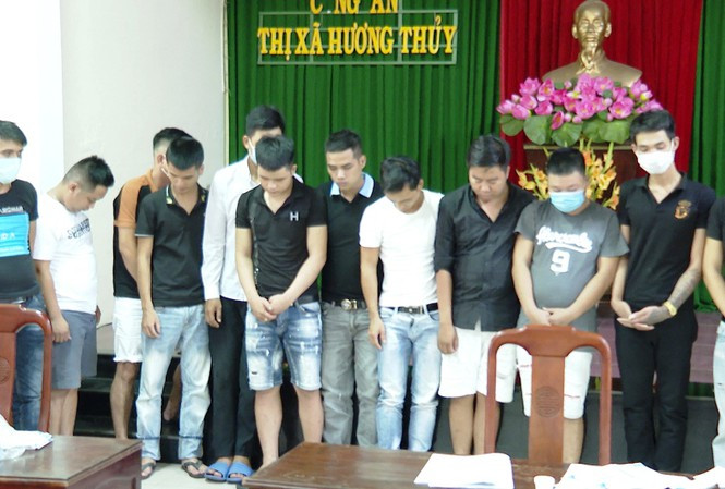 Bat qua tang 25 doi tuong mo 