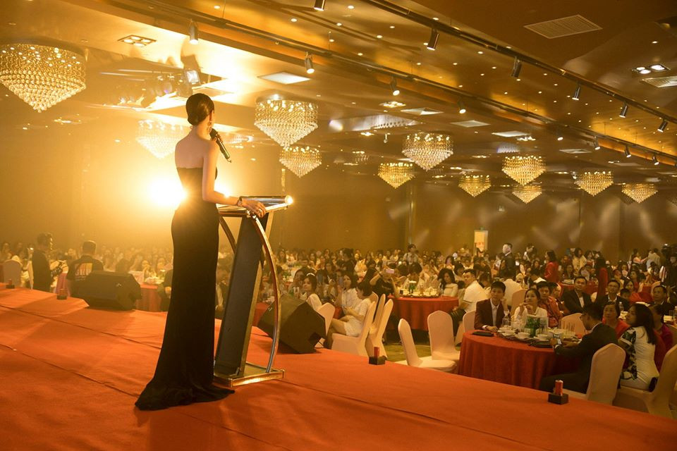 Được biết, hiện tại người đẹp đang tập trung cho công việc kinh doanh,phát triển công ty. Thời gian trước, Ngọc Trinh từng khiến dư luận bất ngờ khi thông báo đang nắm quyền điều hành một công ty mà cô tiết lộ mức định giá gần 140 tỷ đồng. 