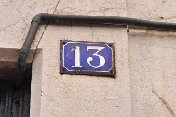 Cach xem y nghia so nha, nhin qua cung biet nha duoc loc hay xui