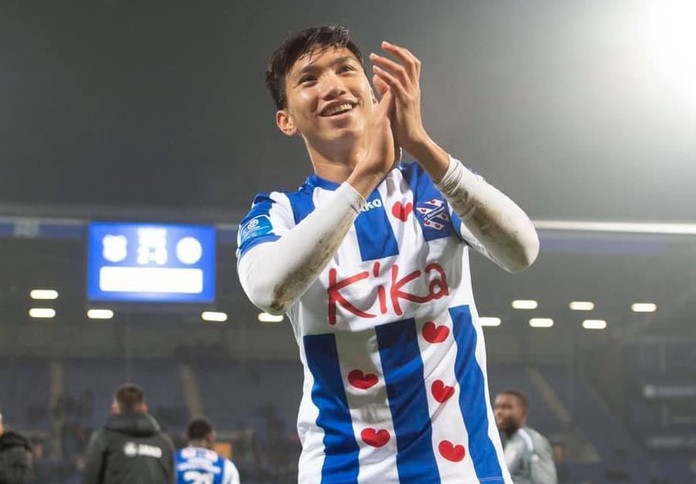 Doan Van Hau sap het hop dong tai Ha Lan, cho ngay ve nuoc?