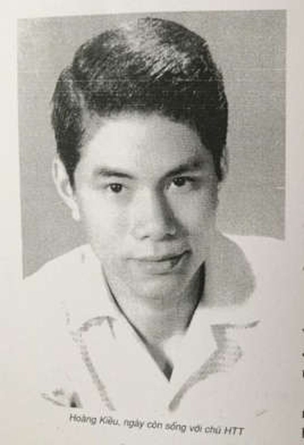 Năm 2017, ông nằm trong top 400 tỷ phú giàu nhất thế giới theo công bố của Tạp chí Forbes cùng với tài sản 3 tỷ USD. Thế nhưng, ít ai biết, trước khi trở thành tỷ phú như bây giờ, Hoàng Kiều đã trải qua quá khứ nghèo khó, đến miếng cơm còn không lo nổi.