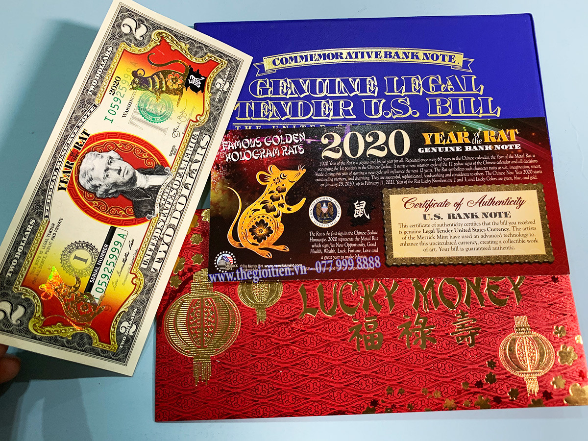 Đáng chú ý, tiền USD có tới cả chục loại khác nhau như USD mạ vàng, mạ vàng 3D, tờ USD hình chuột mạ vàng...