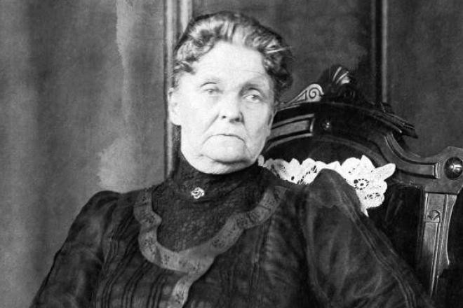 Không nghĩ đến việc tiêu pha cho bản thân, ngay lập tức, Hetty đã lên kế hoạch đầu tư số tiền sẵn có vào thị trường chứng khoán phố Wall, bất động sản, các công ty xe lửa,… với tham vọng sẽ giàu và giàu có hơn nữa.