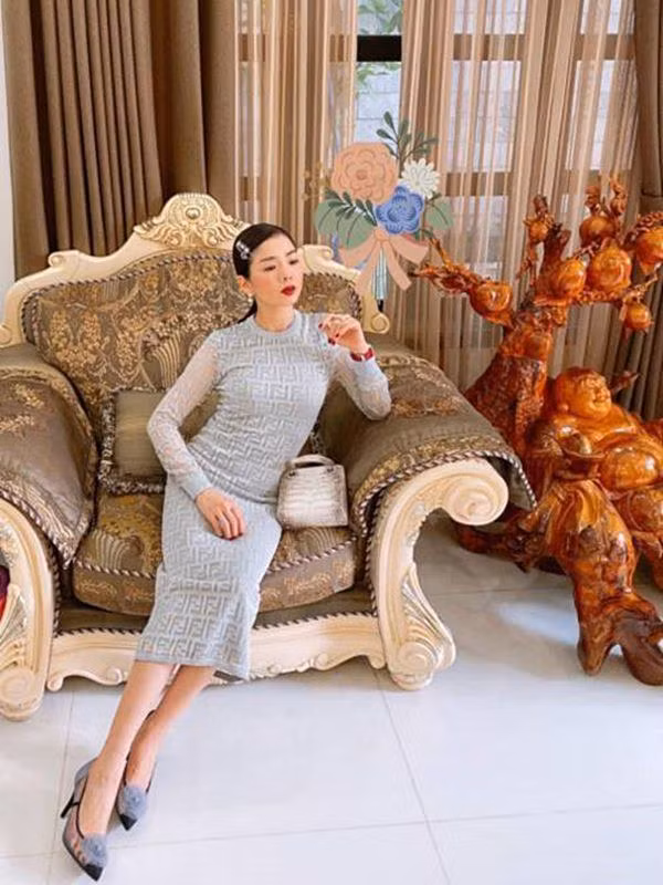 Nội thất được lựa chọn cẩn thận và bài trí hợp lý.