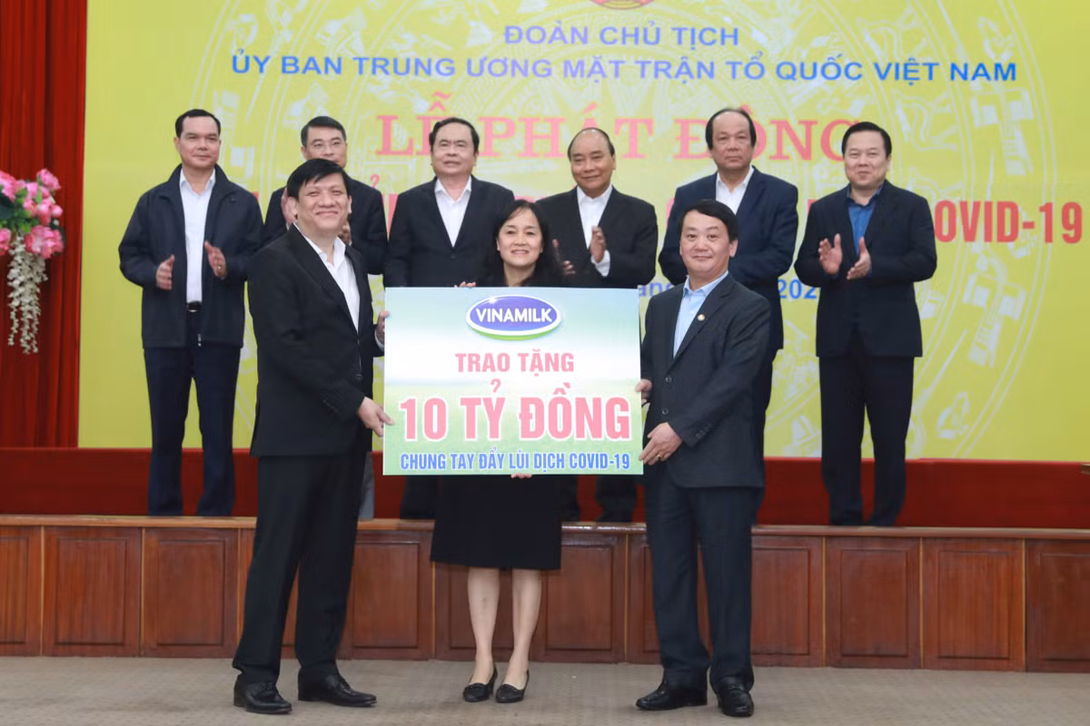 Vinamilk ho tro nhieu san pham dinh duong cho BV Bach Mai-Hinh-7