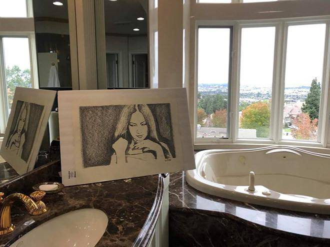 Sau những cố gắng bất thành để mua nốt nửa tầng còn lại, tỷ phú Chính Chu bỏ thêm 5 triệu USD để tăng không gian trên tầng mái tòa nhà, nâng tổng chi phí lên 39,3 triệu.