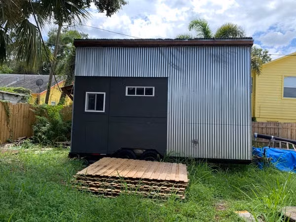 Căn nhà rộng 13m2, giá 14.000 USD được trang bị mọi tiện nghi bạn cần khi đi lịch.