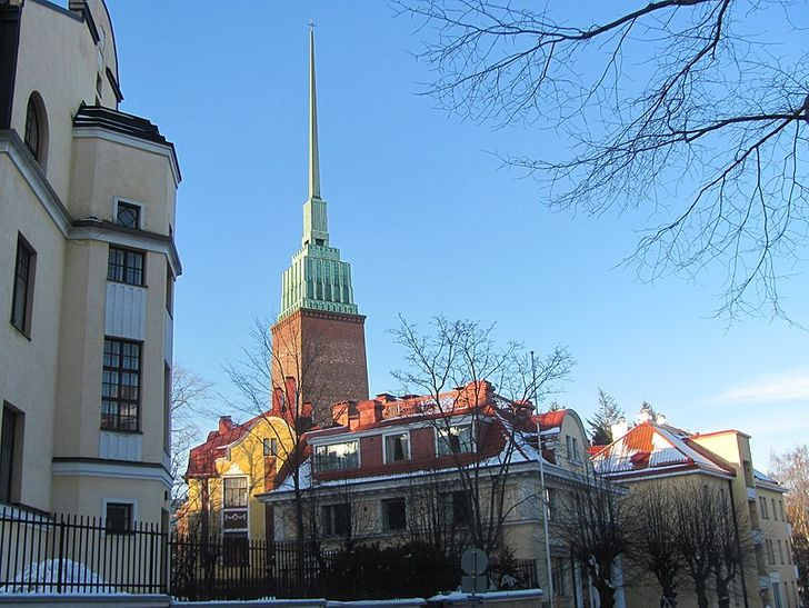 Nhà thờ Mikael Agricola ở Helsinki (Phần Lan) có một chi tiết thú vị là tháp nhọn cao 304m có thể thu lại nếu cần.