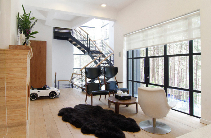 Không gian bên trong biệt thự lấy gam màu trắng chủ đạo. Ảnh: GDTĐ.